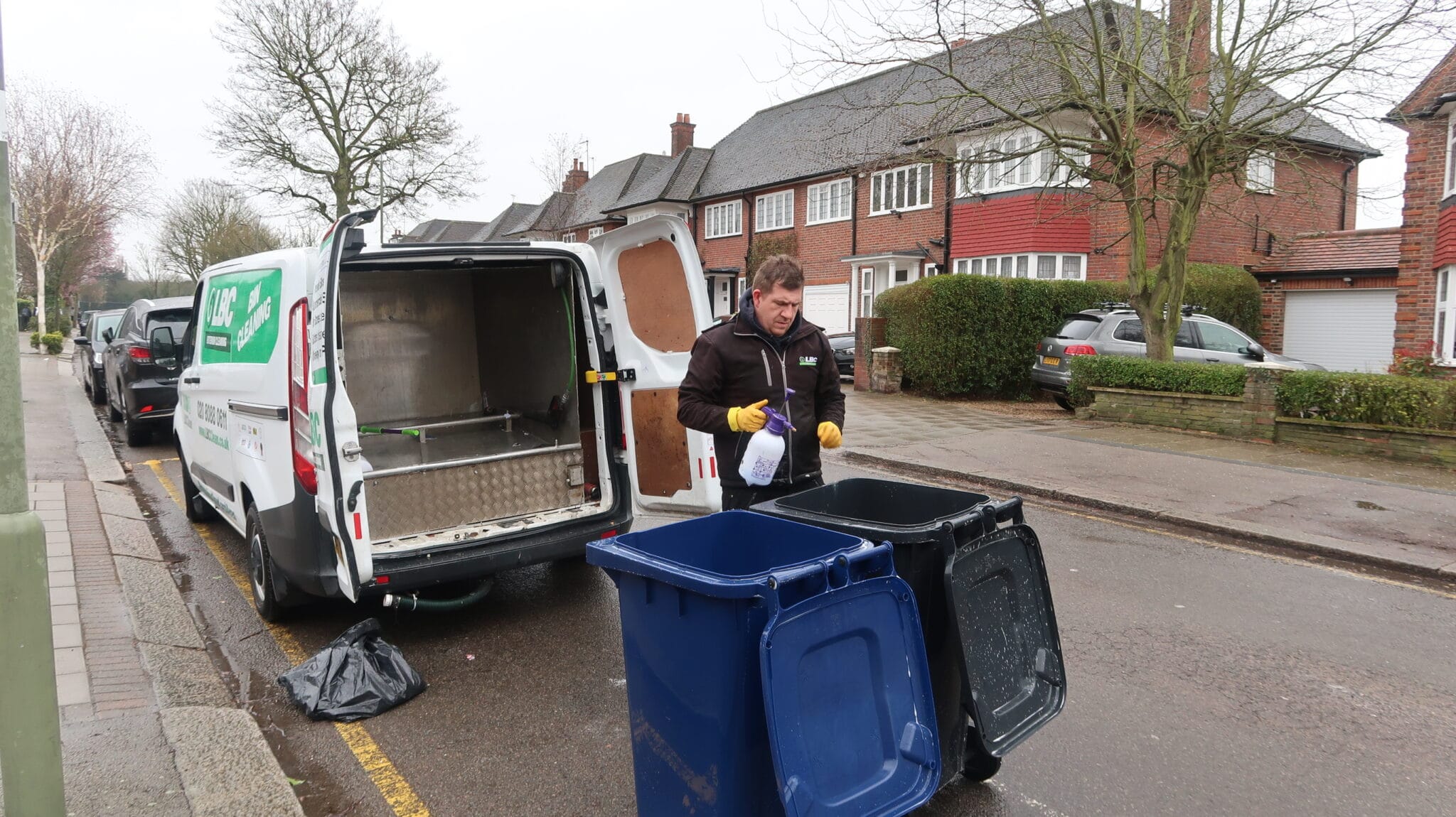 Wheelie Bin Cleaner Bedford at Charlotte Godfrey blog